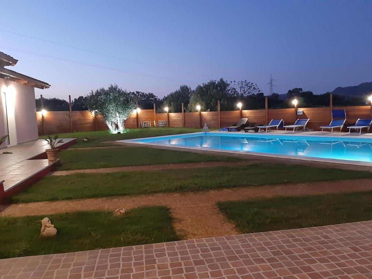 Villa Erilia San Giovanni Suergiu Exterior photo